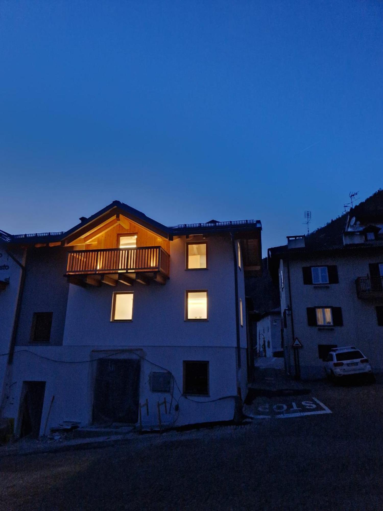 Casa Anita Appartement Mezzana  Buitenkant foto